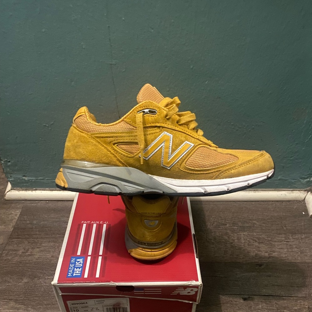 New Balance 990, Size 10, Yellow
